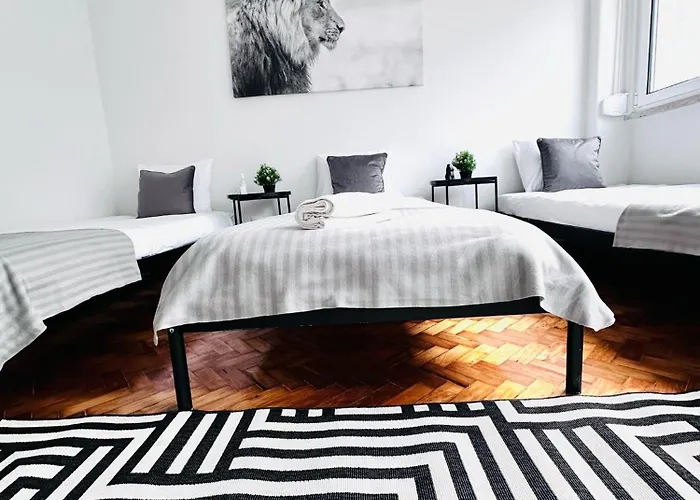 Crespo House Ii Fantastic E